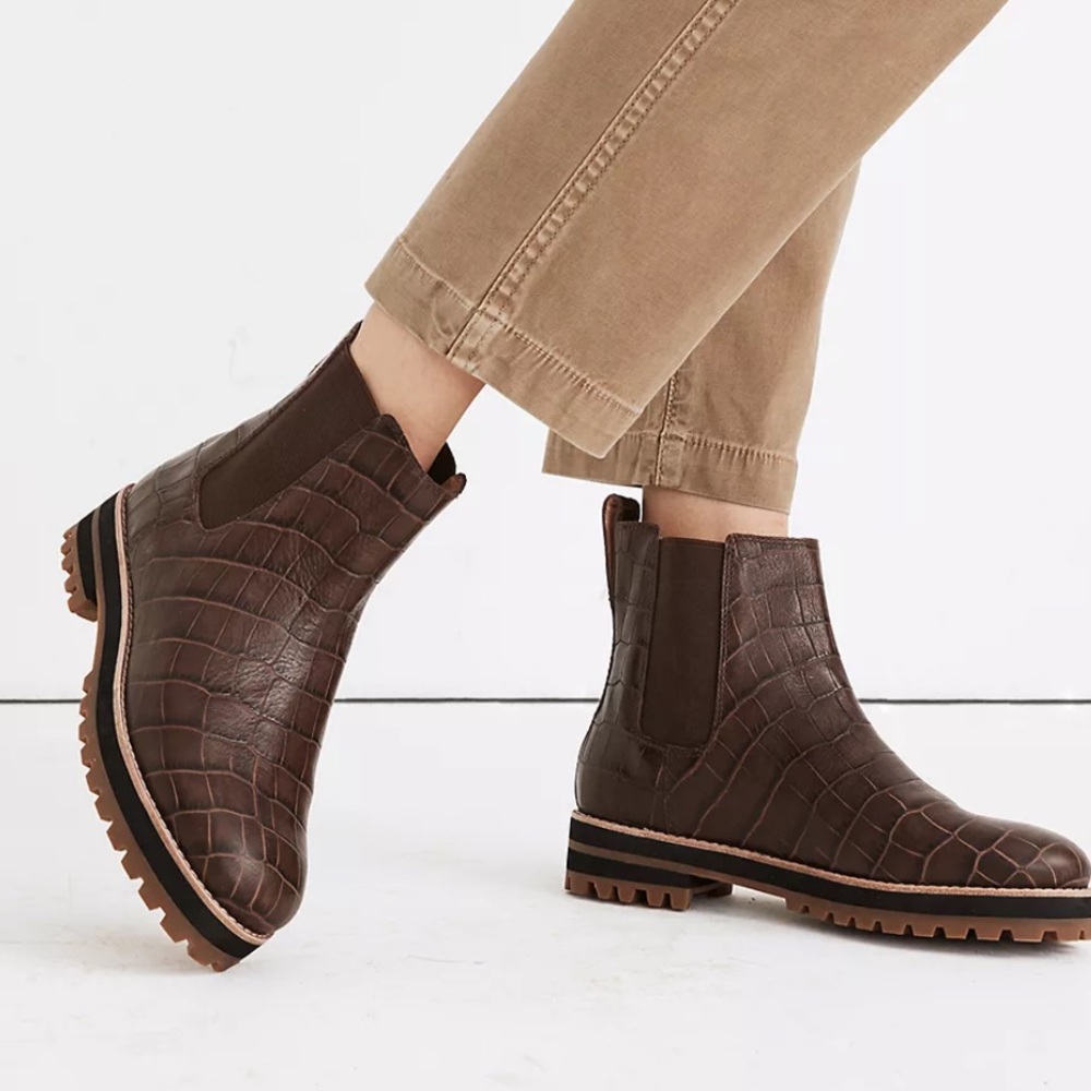Madewell Ivy Chelsea Boot in Croc Embossed Leather - Dark Coffee Size 8